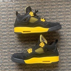 Air Jordan 4 Retro ‘Thunder